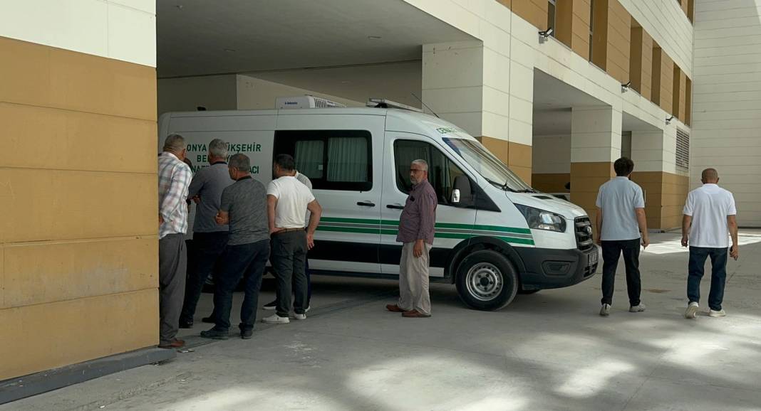 Konya’da 3’ü çocuk 4 kişinin öldüğü kazada yürek yakan detay 7